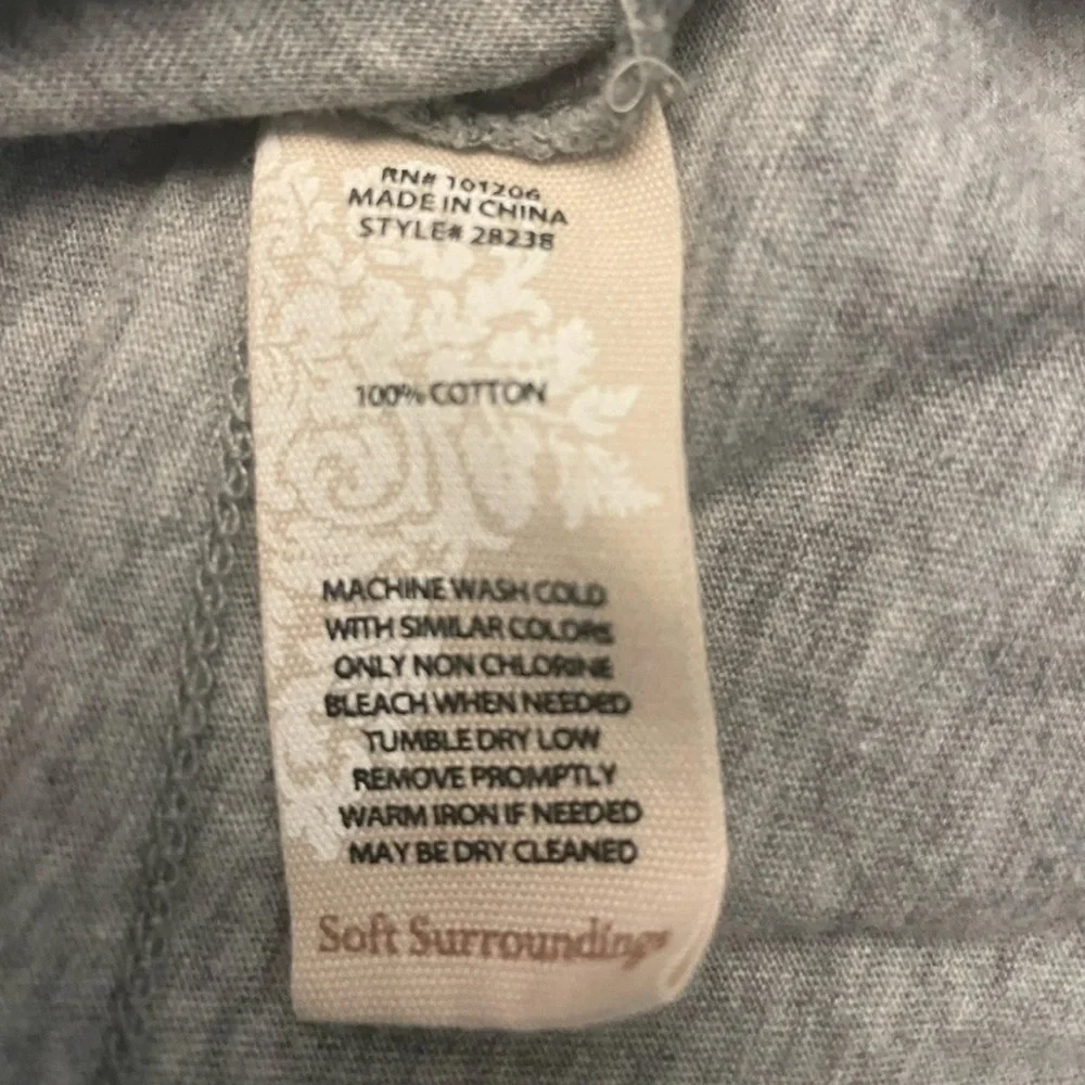 NWOT Soft Surroundings Tatum Top Relaxed 3/4 Sleeve Size M gray heather Cotton - Picture 4 of 8